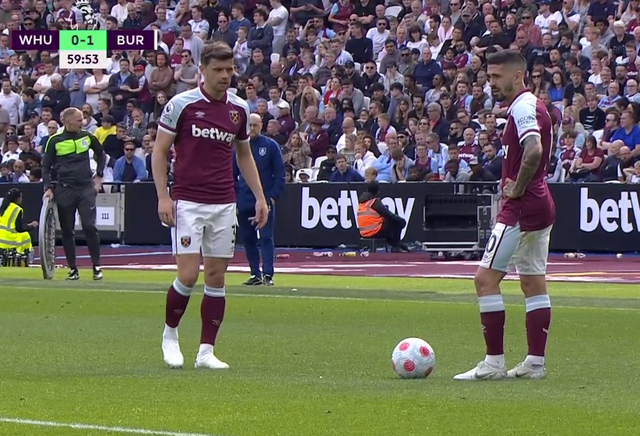 LOL台服安装教程-包含纽卡斯尔内部会议纪要流出——赛后强势反弹;欧联使命明确;训练强度明显提升的词条