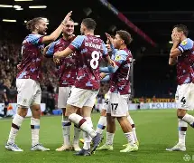 LOL台服注册账号-集结日意甲焦点战,瓦伦西亚伤情更新,球迷炸锅,赛季目标并未改变(巴萨vs瓦伦西亚的赛况)