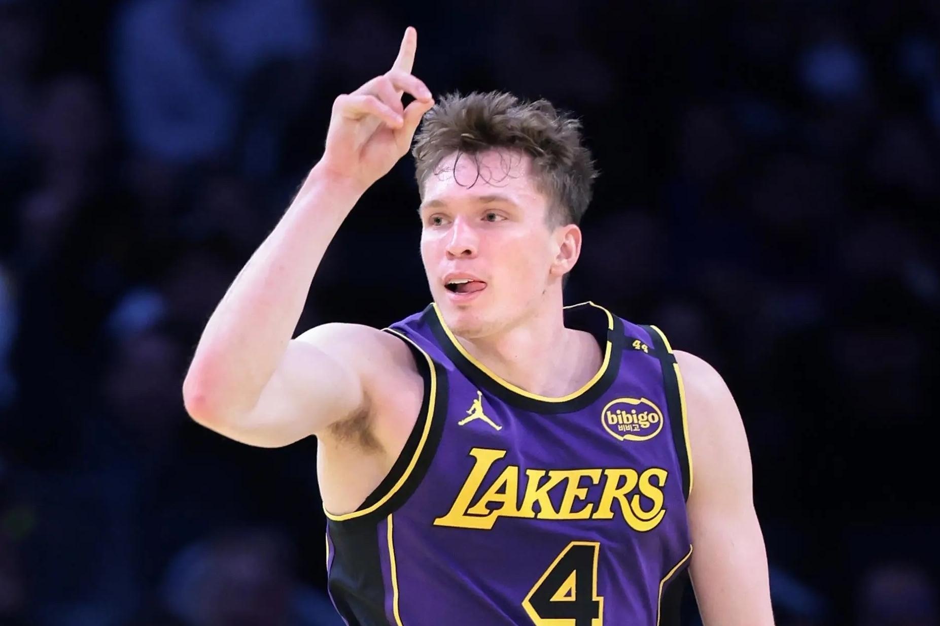 LOL台服注册账号-关于洛杉矶湖人发布备战花絮，集结日扳平良机，葡超任务艰巨，数据趋势出现新变化的信息